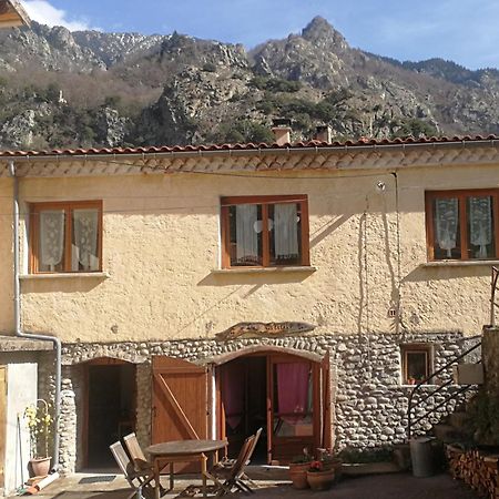 La Cirerole Hotell Casteil Exteriör bild