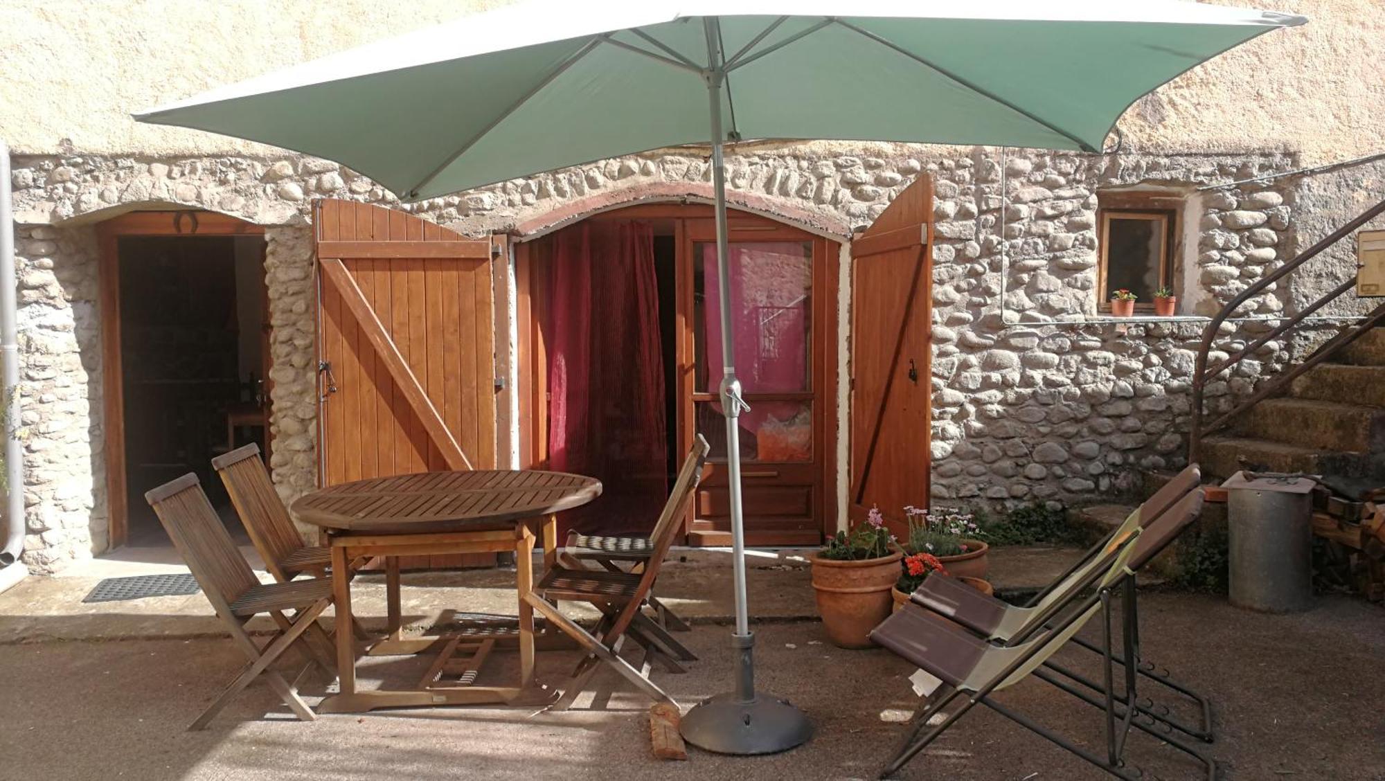 La Cirerole Hotell Casteil Exteriör bild